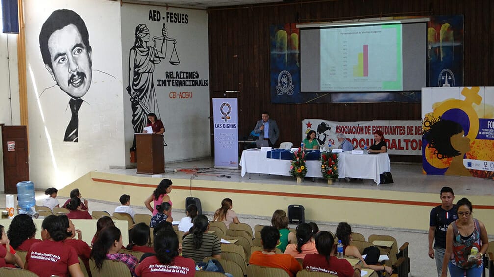 FORO: ESTADO LAICO Y EL EJERCICIO DE LOS DERECHOS FUNDAMENTALES DE LAS MUJERES I 30.09.2016